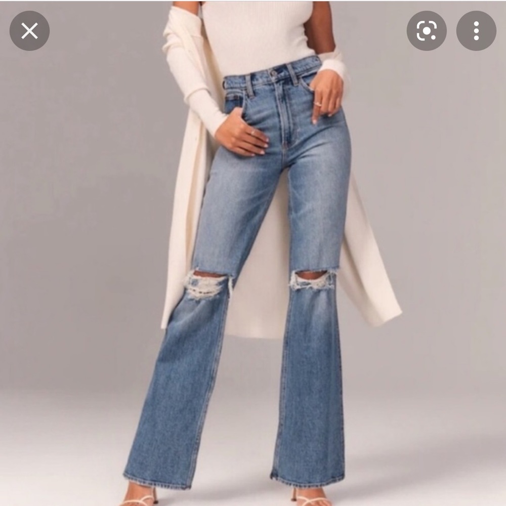 Abercrombie Curve Love 90s Ultra High Rise Relaxed Jeans